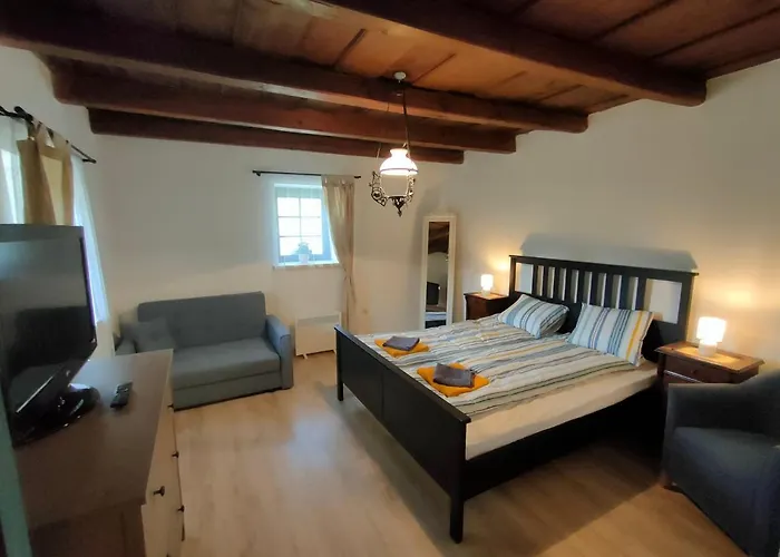 Harom Dio Vendeghaz דירה Nyim