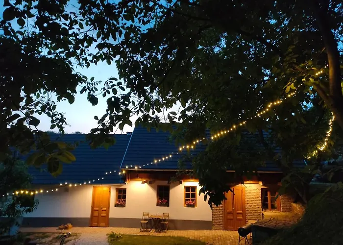 Harom Dio Vendeghaz * Nyim