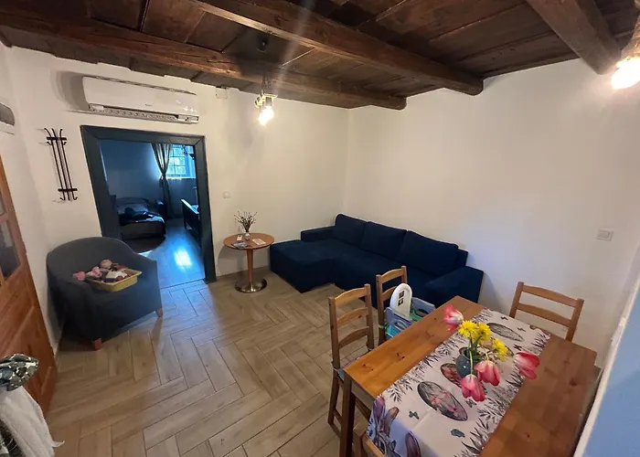 Apartment Harom Dio Vendeghaz *
